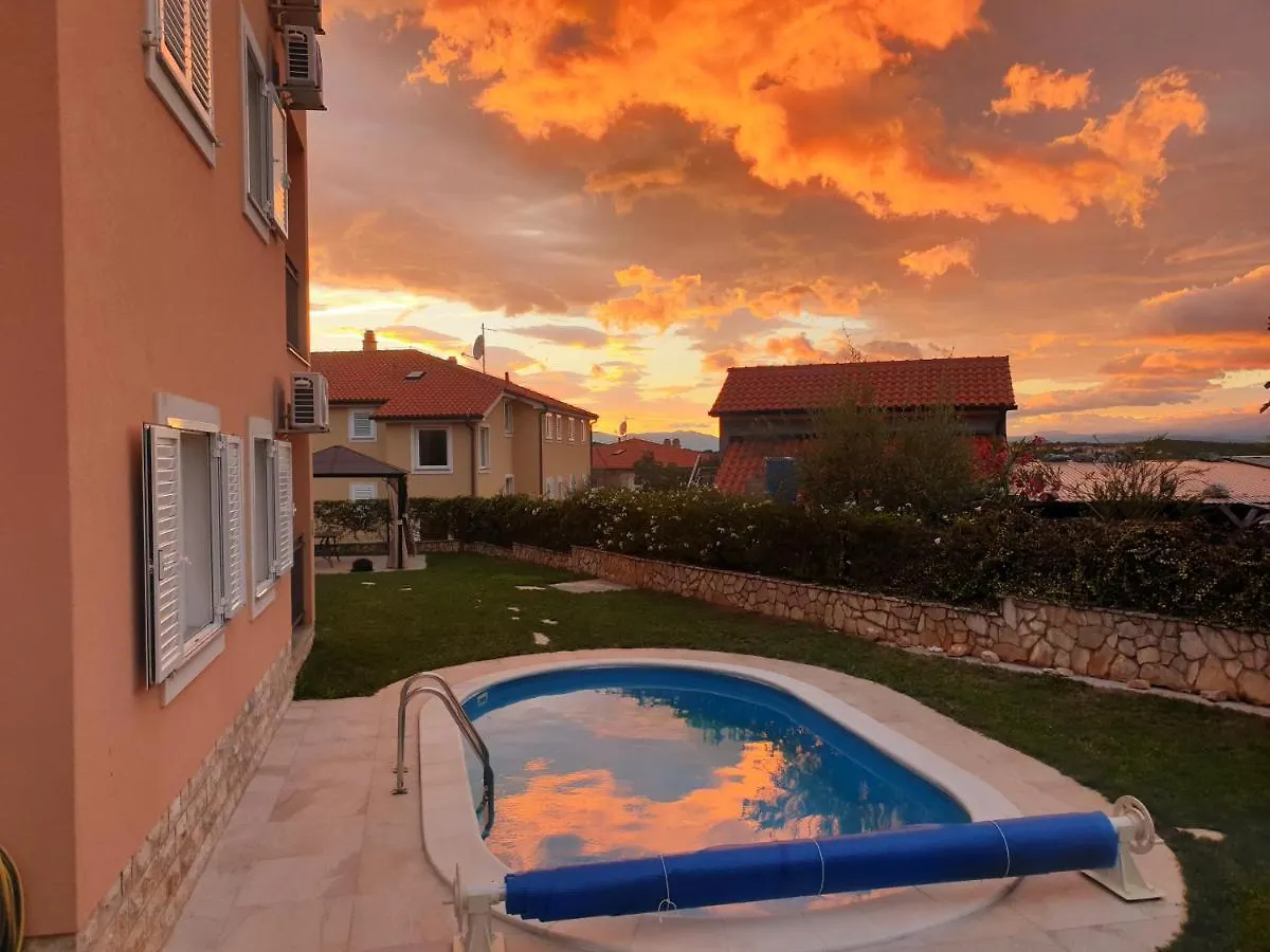 Apartment Mit Pool & Garten In Soline, Insel Krk 索利纳 克罗地亚