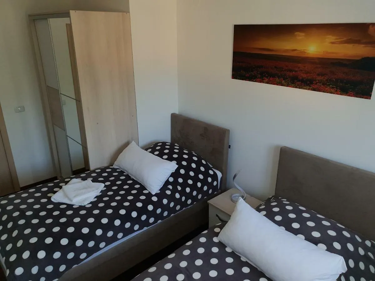 Apartment Mit Pool & Garten In Soline, Insel Krk 索利纳 0*,