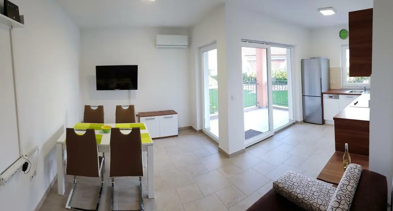 Apartment Mit Pool & Garten In Soline, Insel Krk Soline   Soline (Krk)