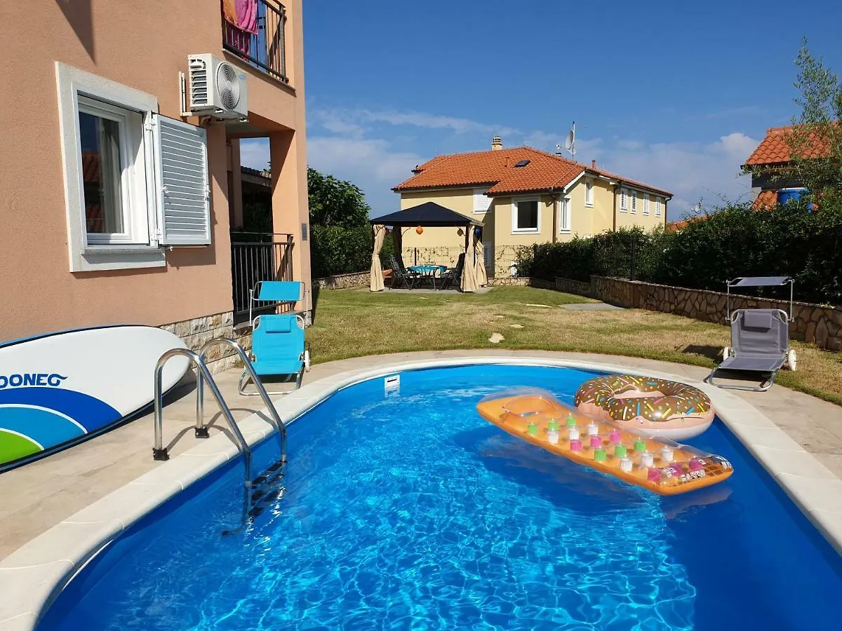 Apartment Mit Pool & Garten In Soline, Insel Krk 索利纳